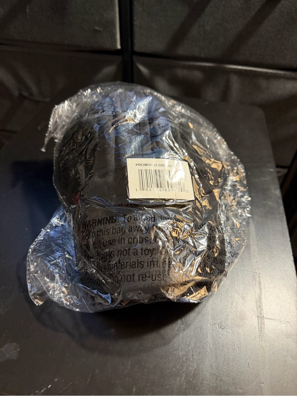 32 Degrees Black Baseball Cap - New in Packaging